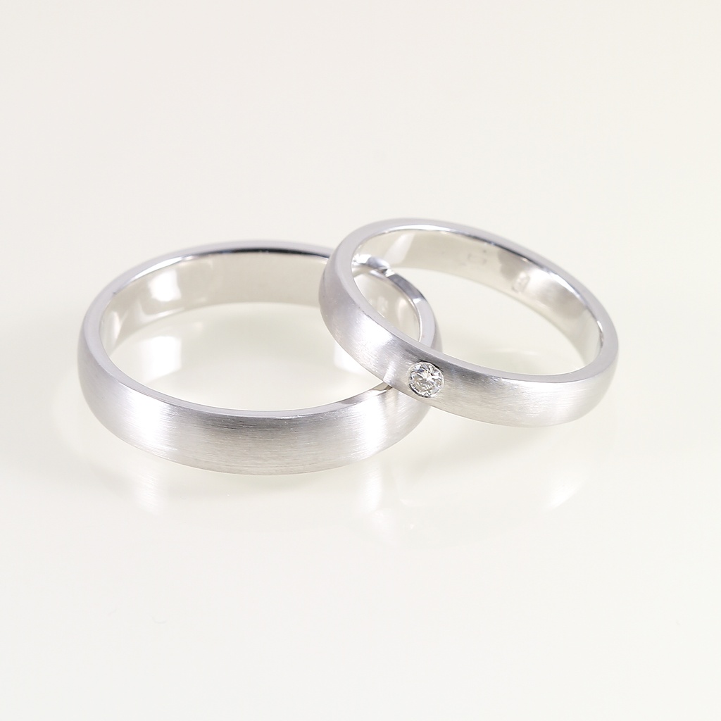 Arany karikagyűrű pár gyémánttal 0.03 ct