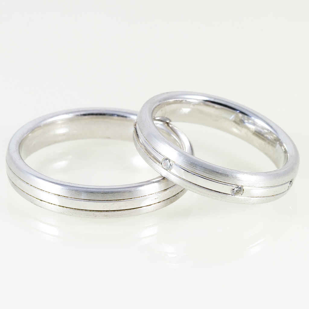 Arany karikagyűrű pár gyémánttal 0.07 ct