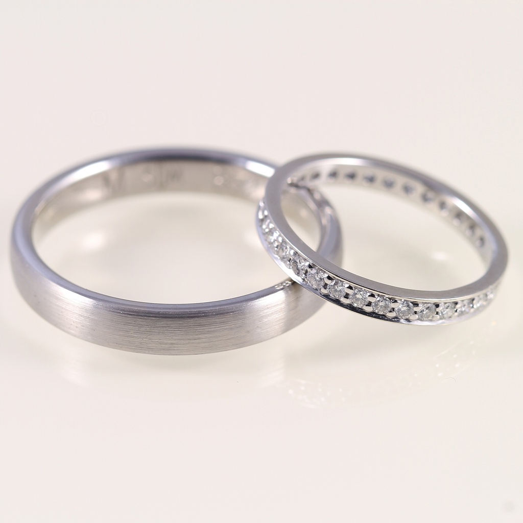 Arany karikagyűrű pár gyémánttal 0.32 ct