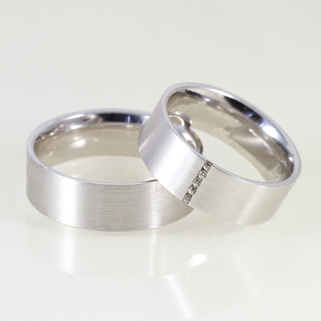 Arany karikagyűrű pár gyémánttal 0.025 ct