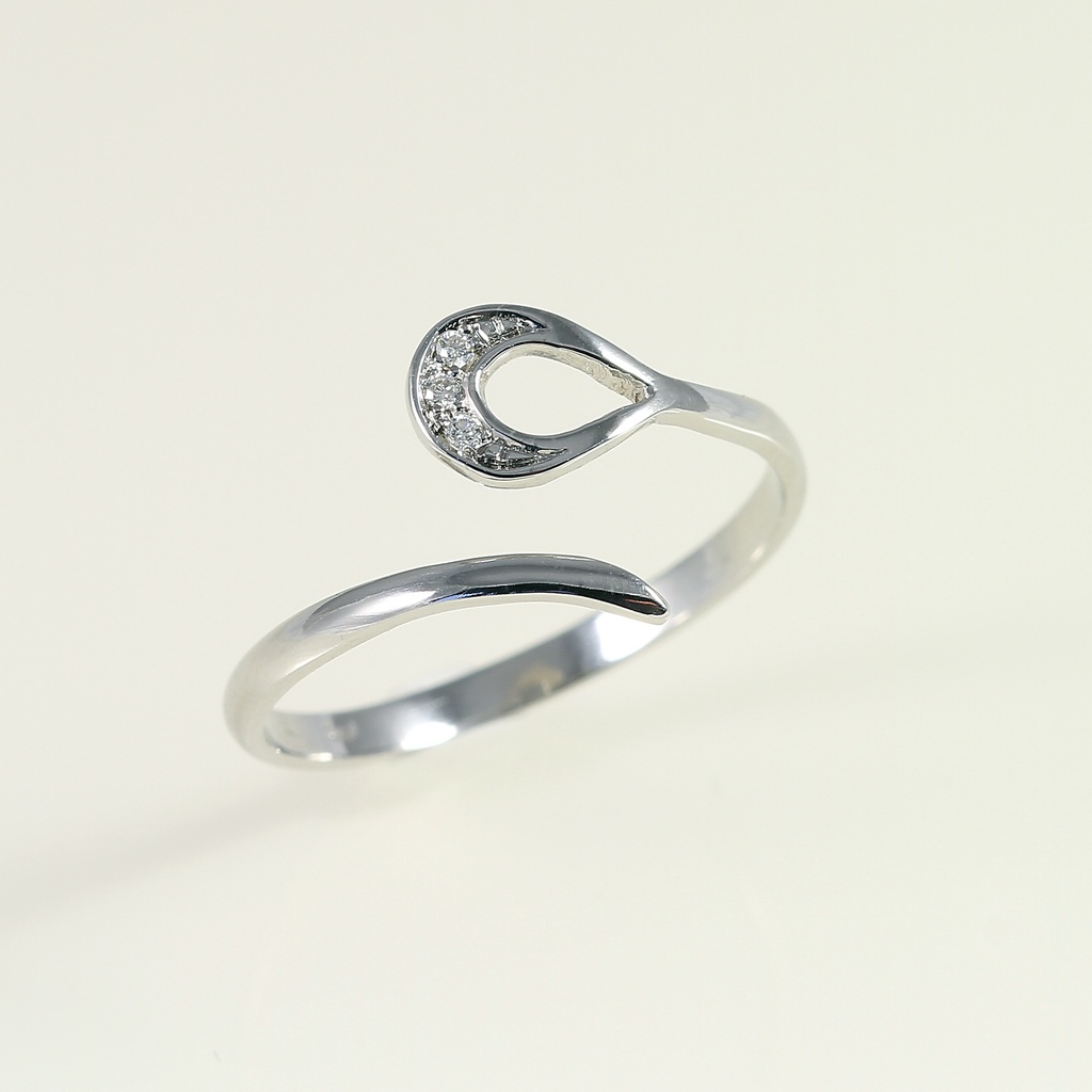 Fehér arany gyémánt csepp gyűrű 0.015 ct