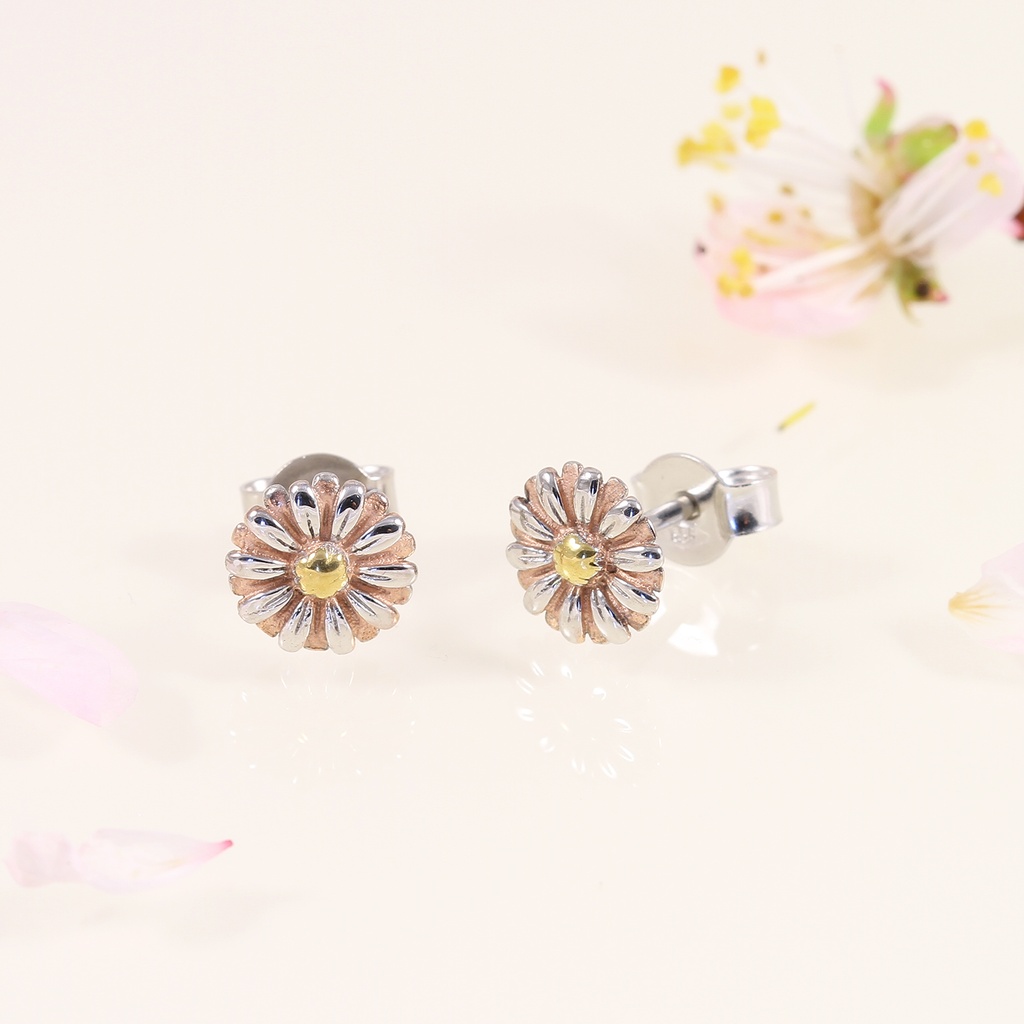 "Loved" fehér arany margaréta fülbevaló