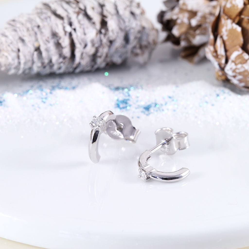 "Little Spark" fehér arany félkör gyémánt fülbevaló 0.06 ct