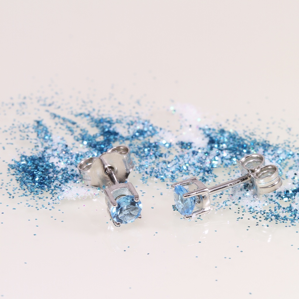 "Forever Frozen" fehér arany topáz fülbevaló 0.51 ct