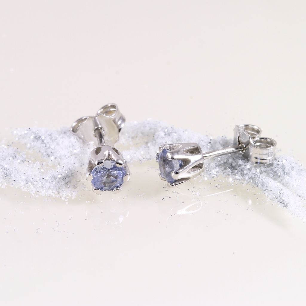 "Winter Queen" fehér arany ceyloni zafír fülbevaló 0.82 ct