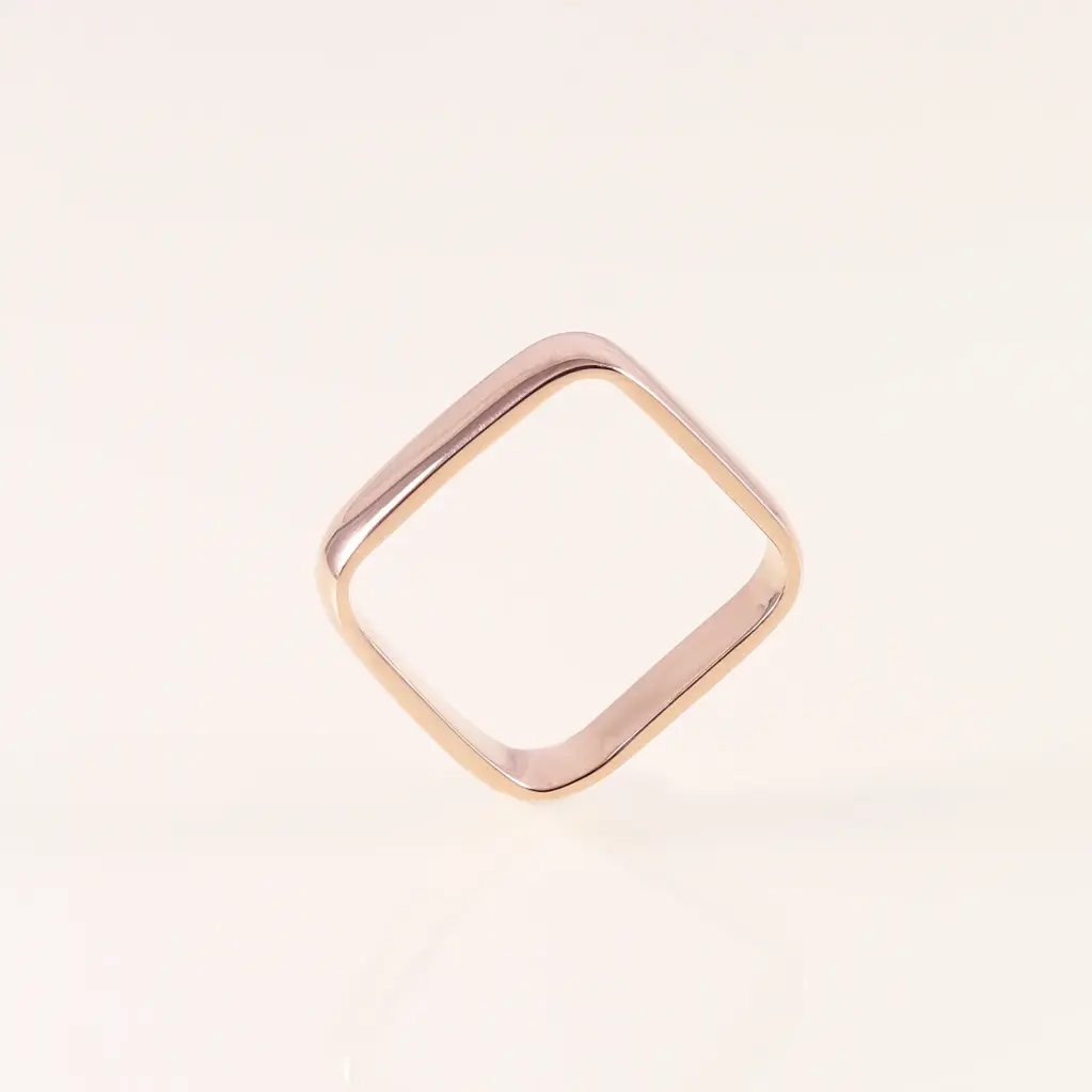 „Girl Boss” kézműves rozé arany négyzet alakú gyűrű