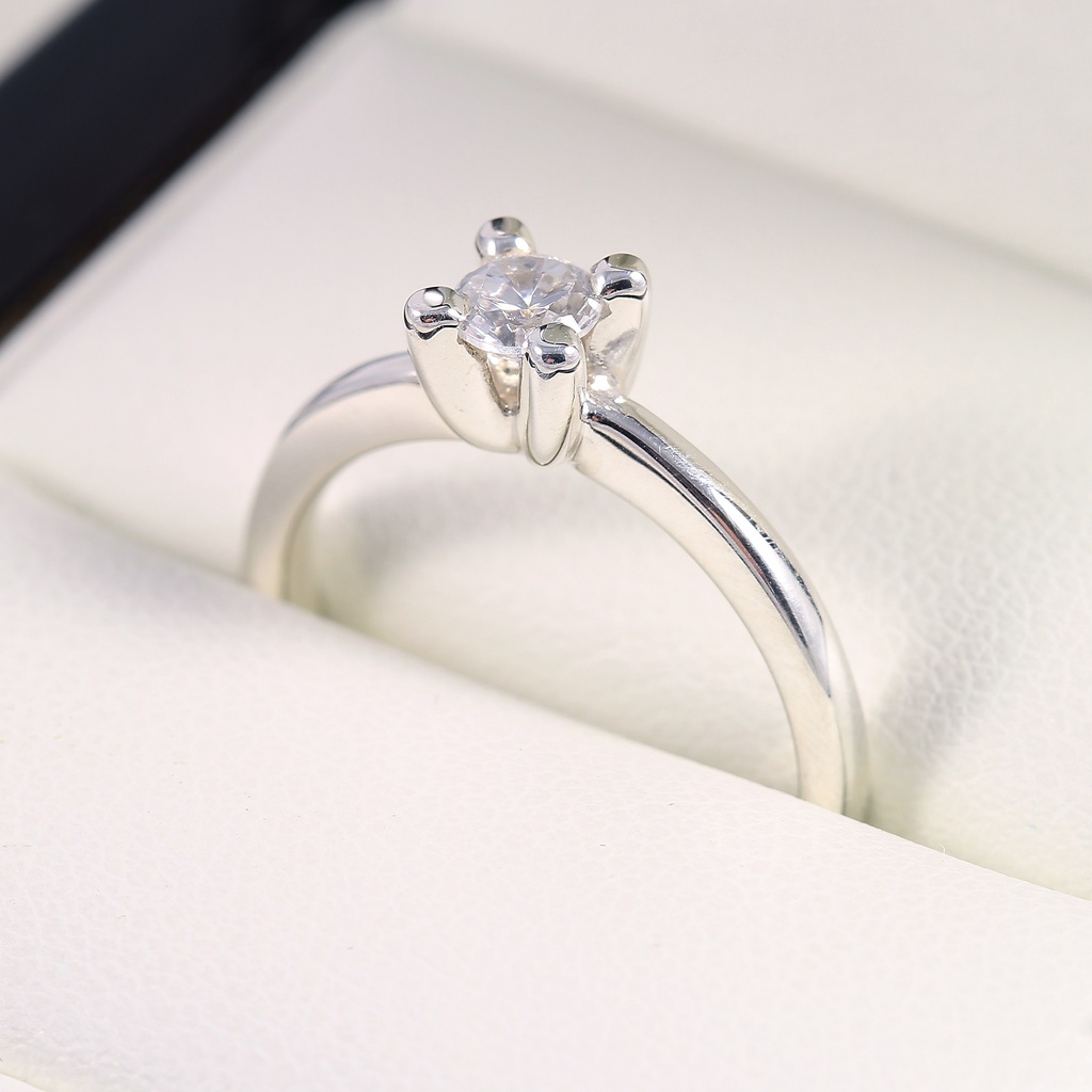 Eljegyzési arany gyűrű gyémánttal 0.25 ct