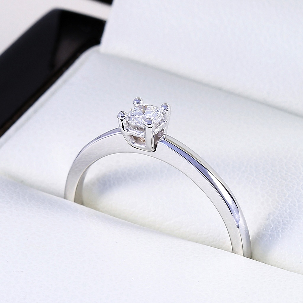 Eljegyzési gyűrű gyémánttal 0.15 ct