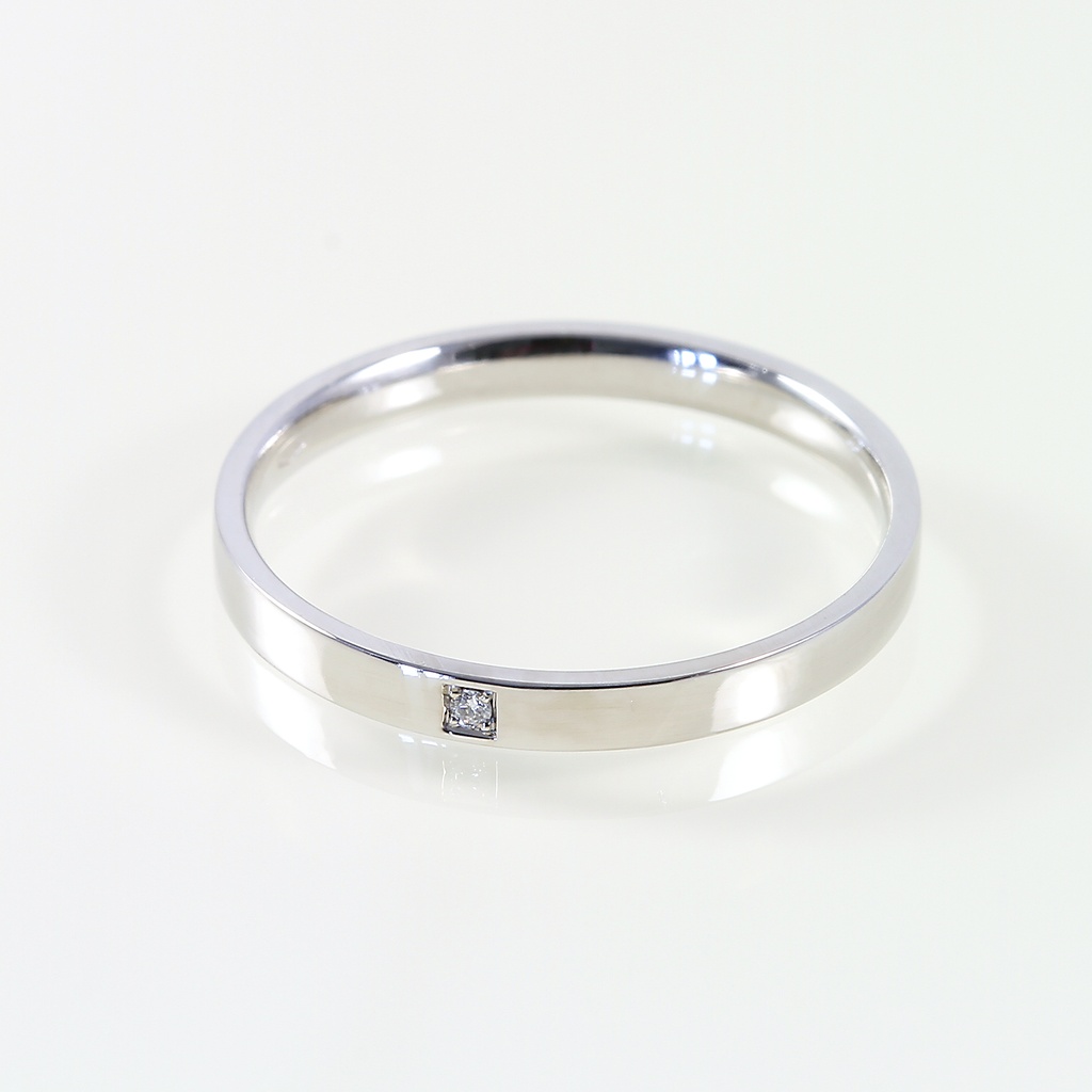 Női gyémánt karikagyűrű fehér aranyból