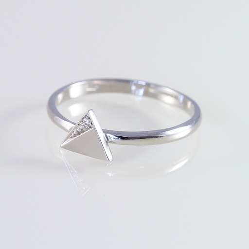 Fehér arany háromszög gyűrű gyémánttal 0.005 ct