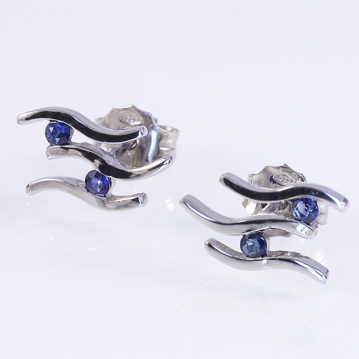 Fehér arany zafír fülbevaló hullám motívummal 0.18 ct