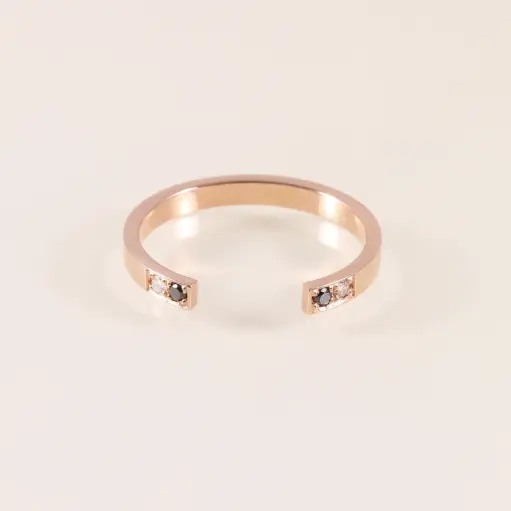 [LAU1] “Laura” rozé arany kézműves gyémánt gyűrű 0.074 ct