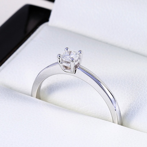 Eljegyzési gyűrű gyémánttal 0.15 ct