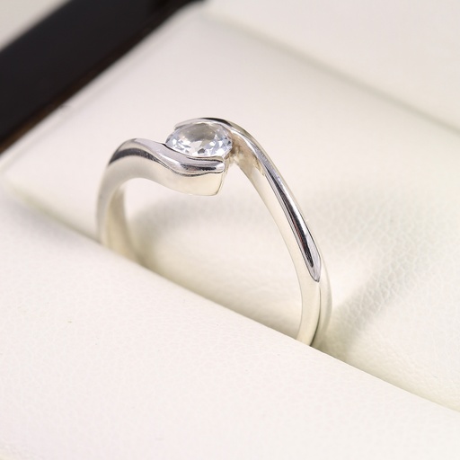 Eljegyzési arany gyűrű gyémánttal 0.25 ct