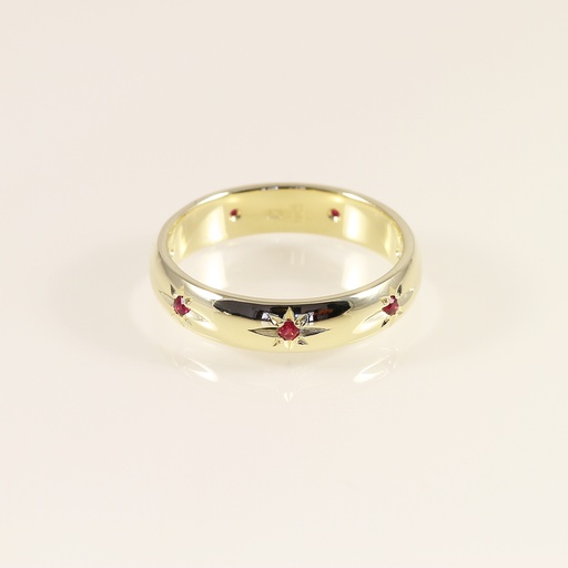 [CSR1] Kézműves sárga arany gyűrű rubinnal és egyedi véséssel 0.12 ct