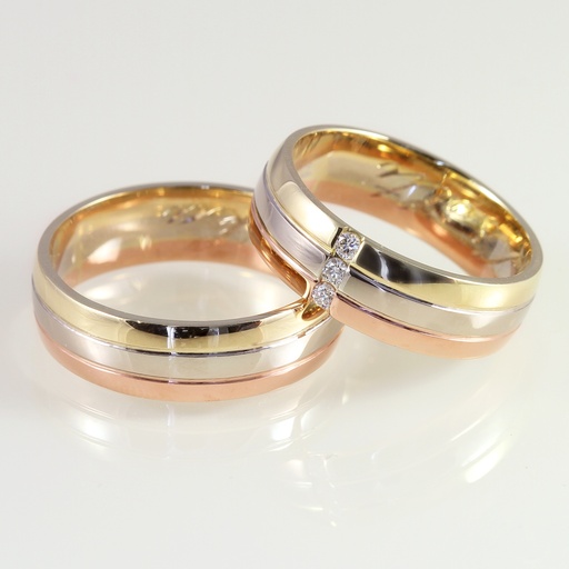 Háromszínű arany karikagyűrű pár gyémánttal 0.075 ct