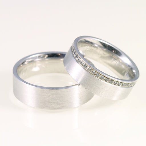 Arany karikagyűrű pár gyémánttal 0.115 ct